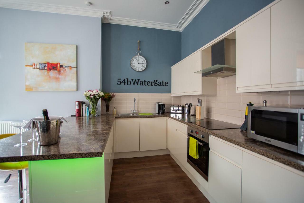 Most Central Luxury Apartment - Sleeps 4 & Free Parking! Chester Exterior foto